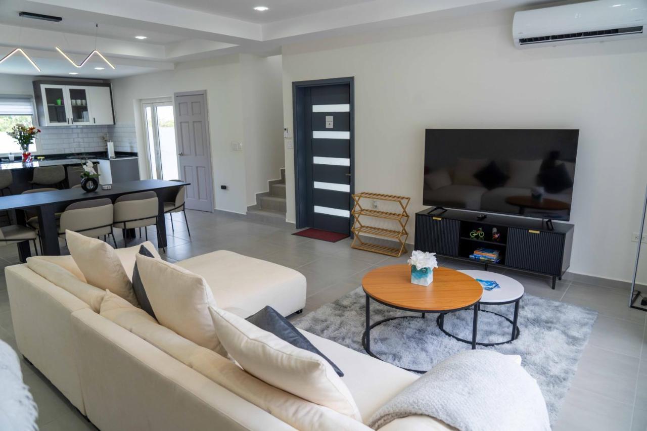 Spacious 3Br Home With Own Private Cozy Pool Koolbaai エクステリア 写真